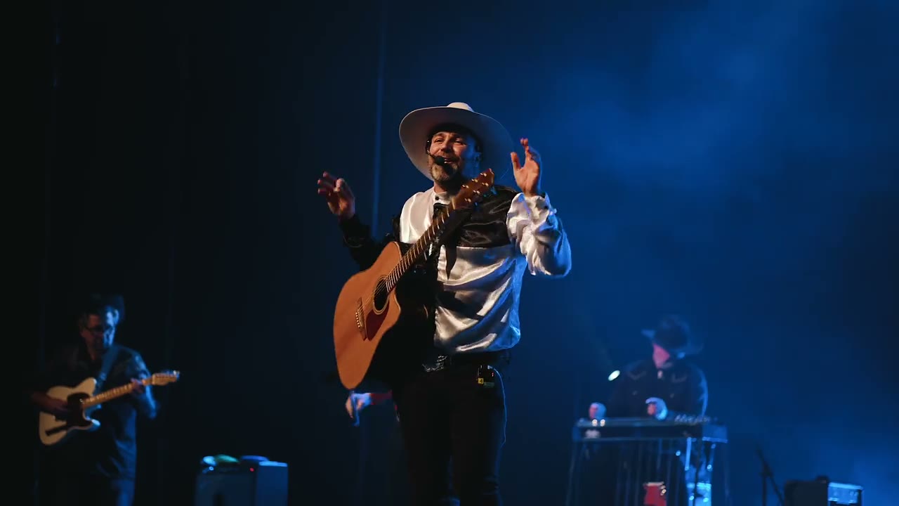 The Thunder Rolls performing live, the Garth Brooks tribute headlining Nashville Days 2027